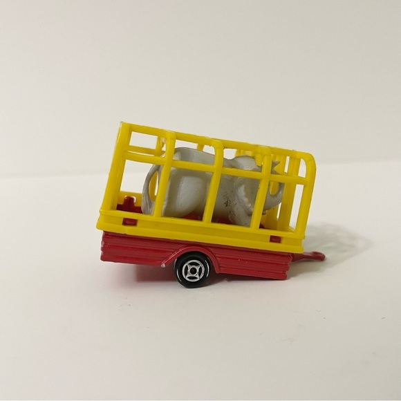 Vintage Majorette 21720 Trailer With Elephant - Picture 3 of 15